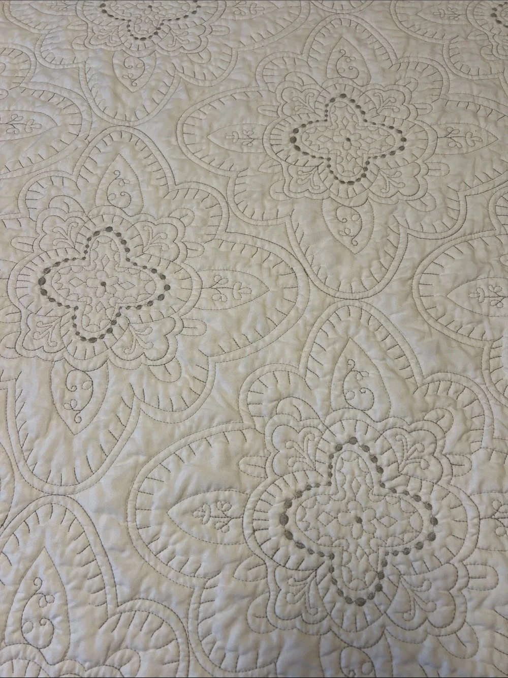 Vintage Cream Quilted Floral Medallion Bedspread